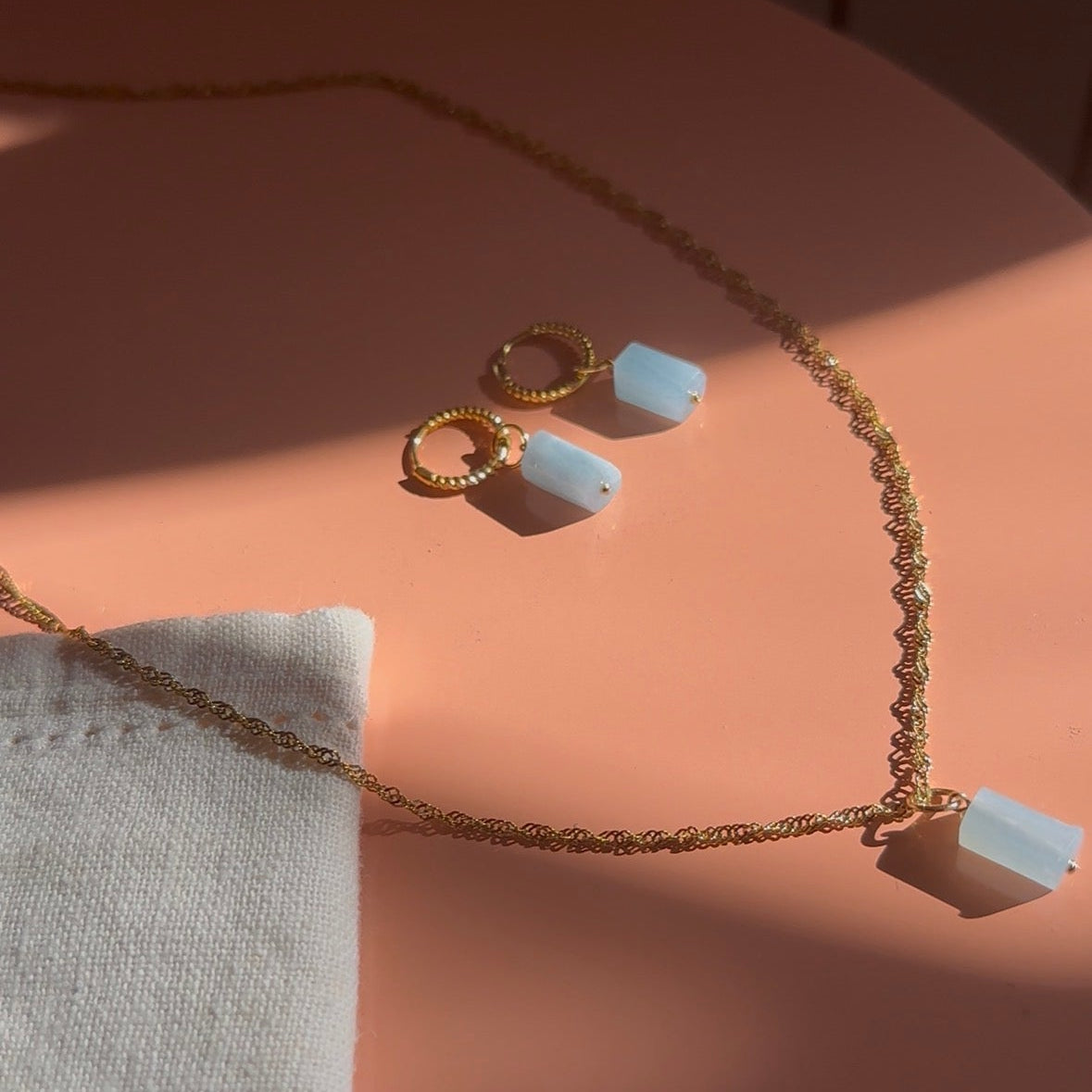 Milky - Necklace