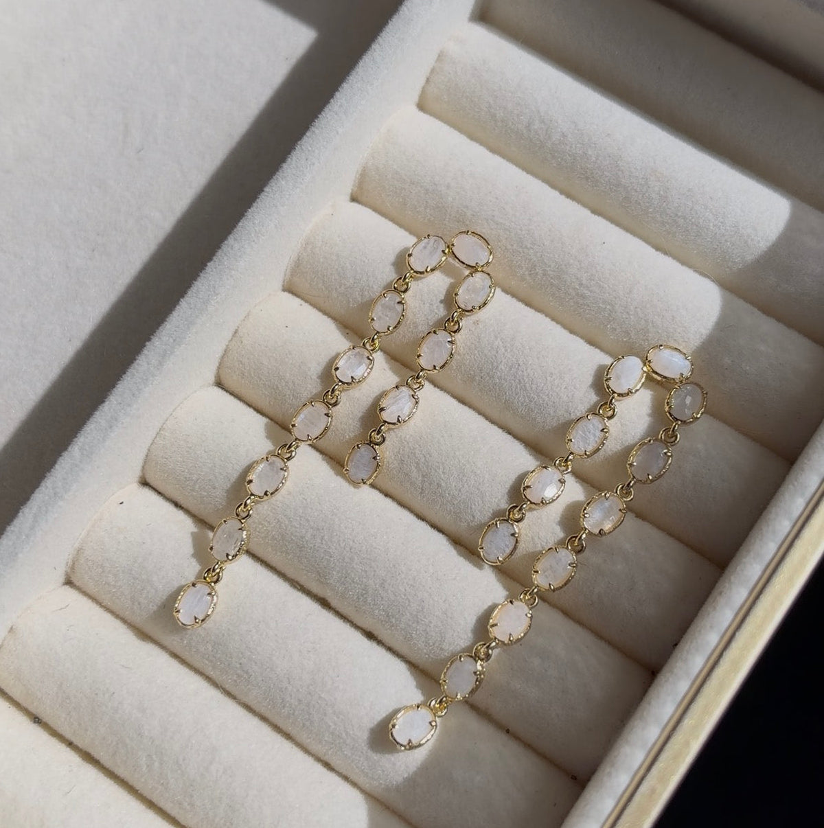 JAIME earrings - Pierre de lune