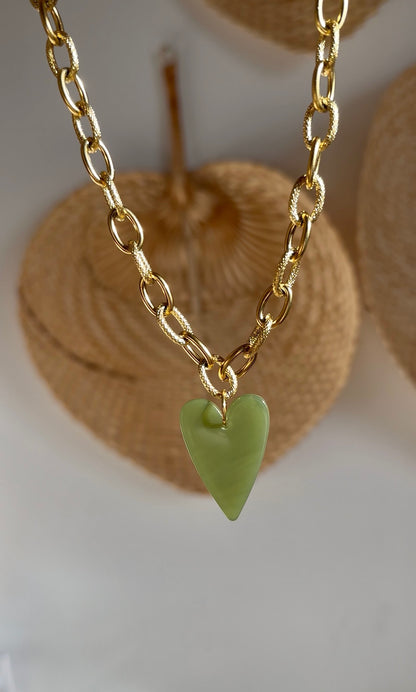 Amara - Necklace Olive