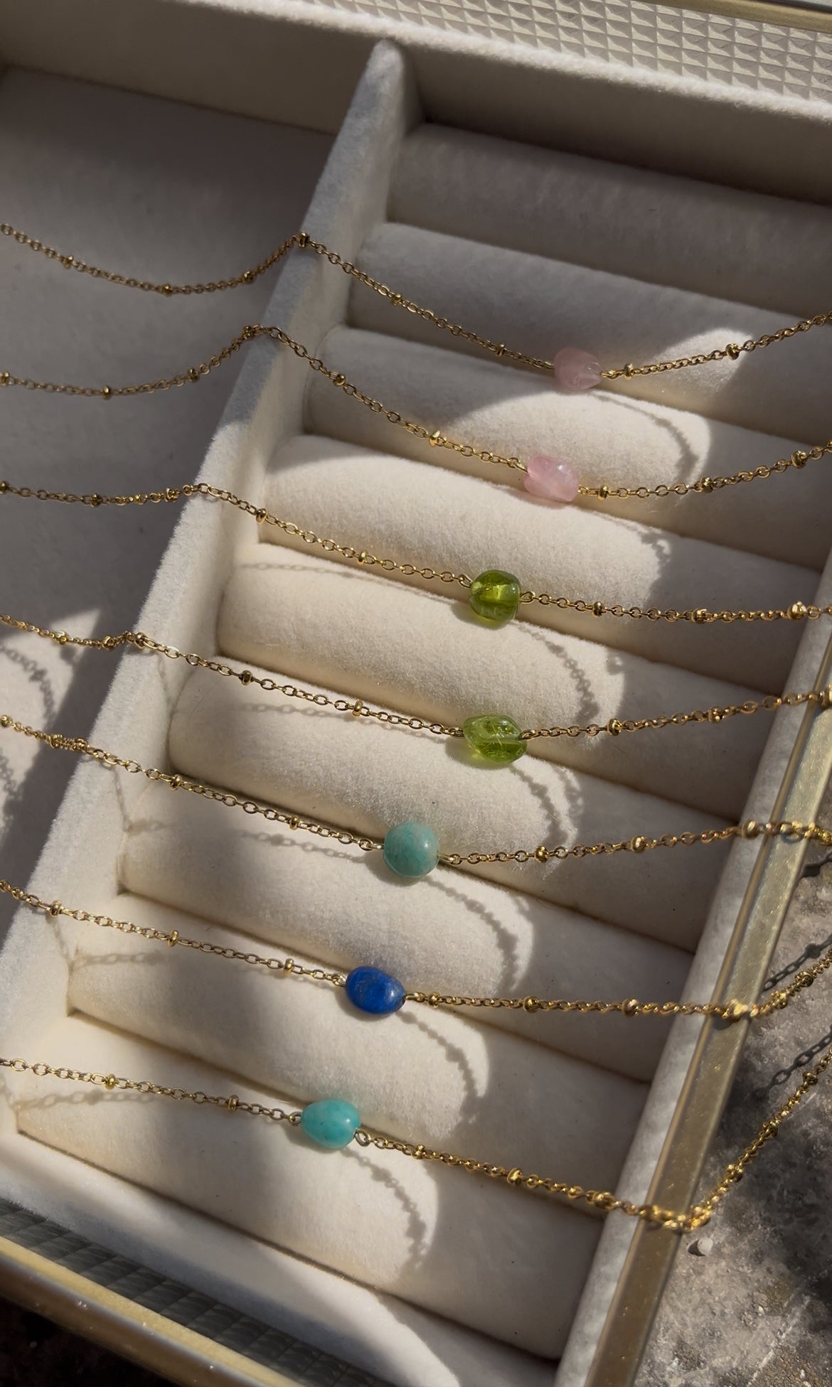 June - Necklace