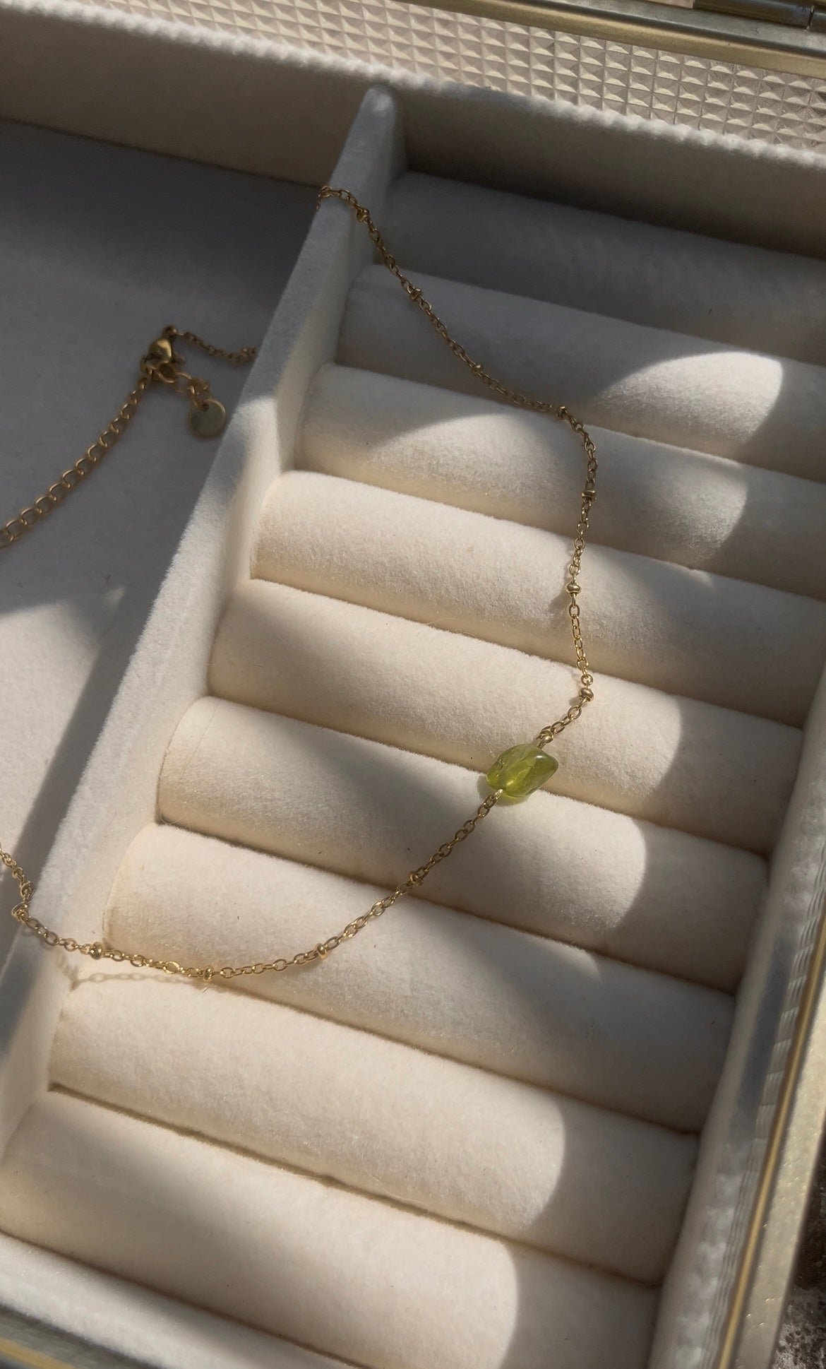 June - Necklace